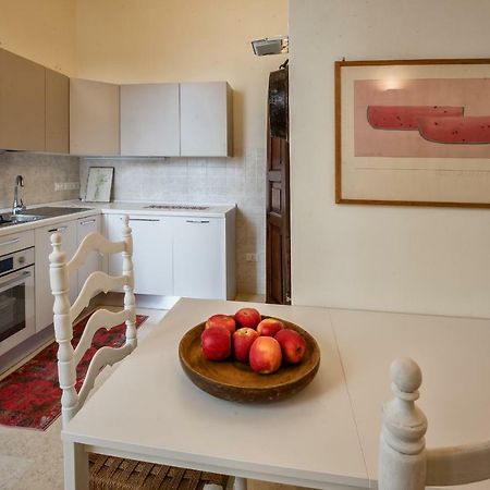 La Residenza In Piazza Grande Apartment Foligno Bagian luar foto